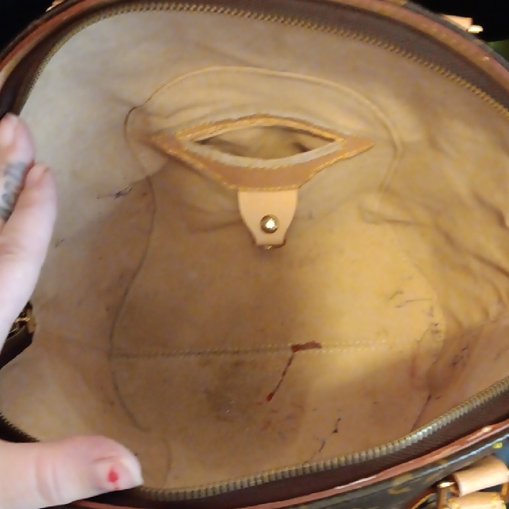 Louis Vuitton Multicolor Monogram Shoulder Bag - Picture 4 of 10